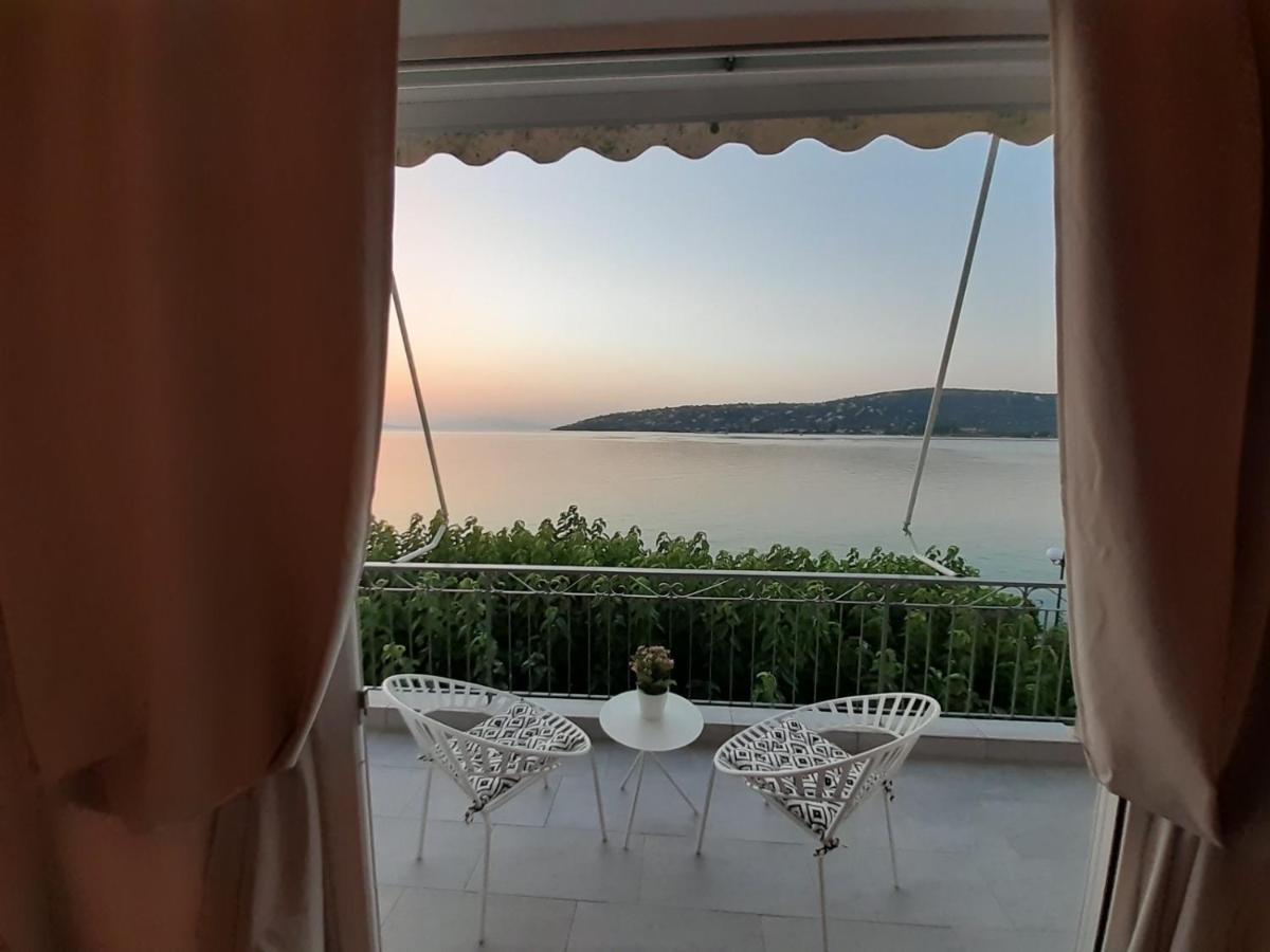 Irida'S Sea Front Apartment With Astonishing View Theologos  Exterior photo